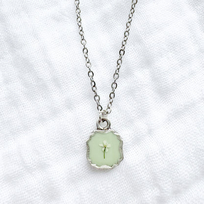 Heather Mini Frame Pressed Flower Necklace | Silver
