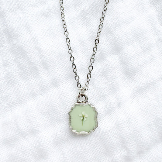 Heather Mini Frame Pressed Flower Necklace | Silver