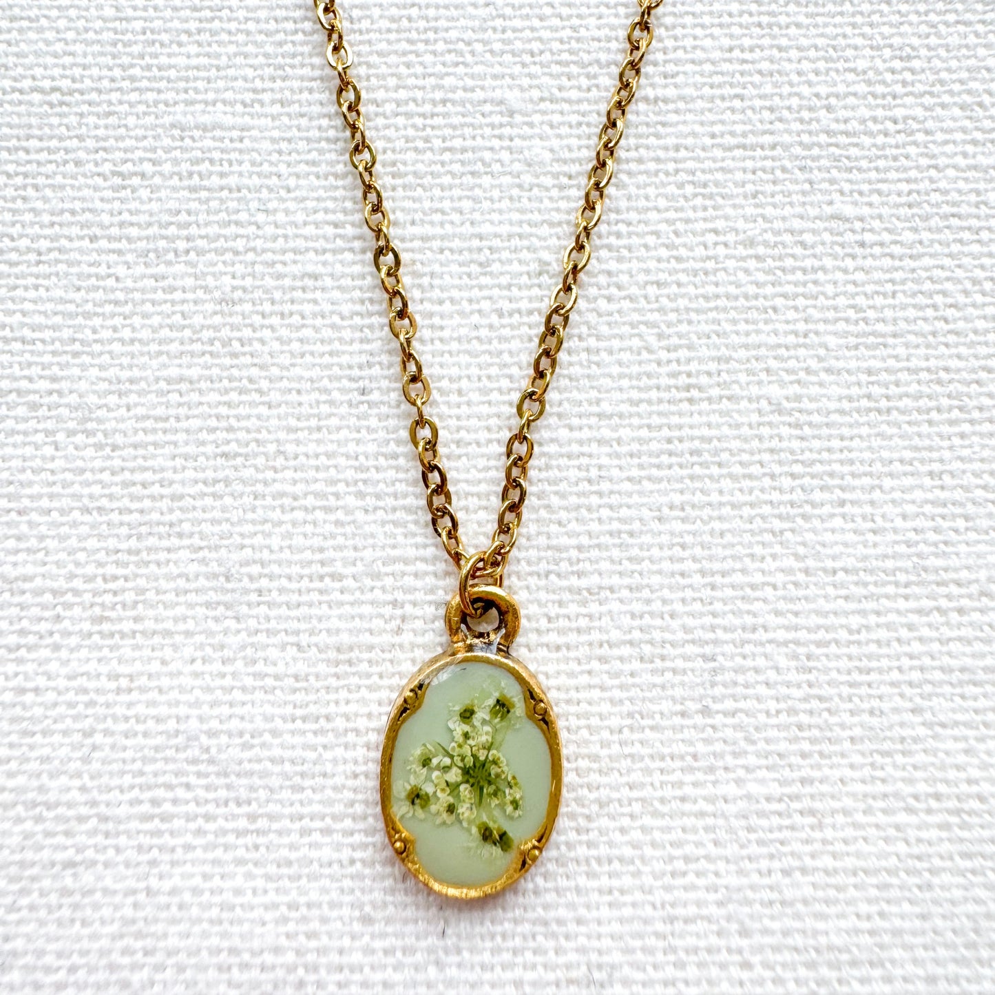 Heidi Pressed Flower Necklace | Gold