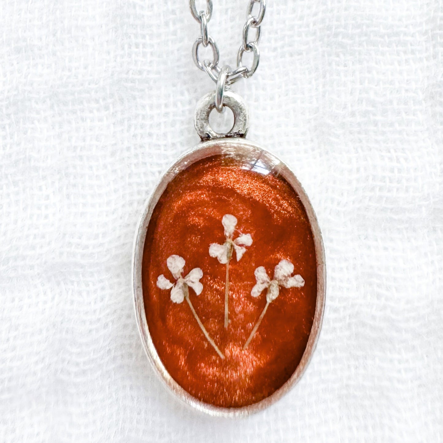 Winifred Classic Oval Pressed Flower Necklace | Silver