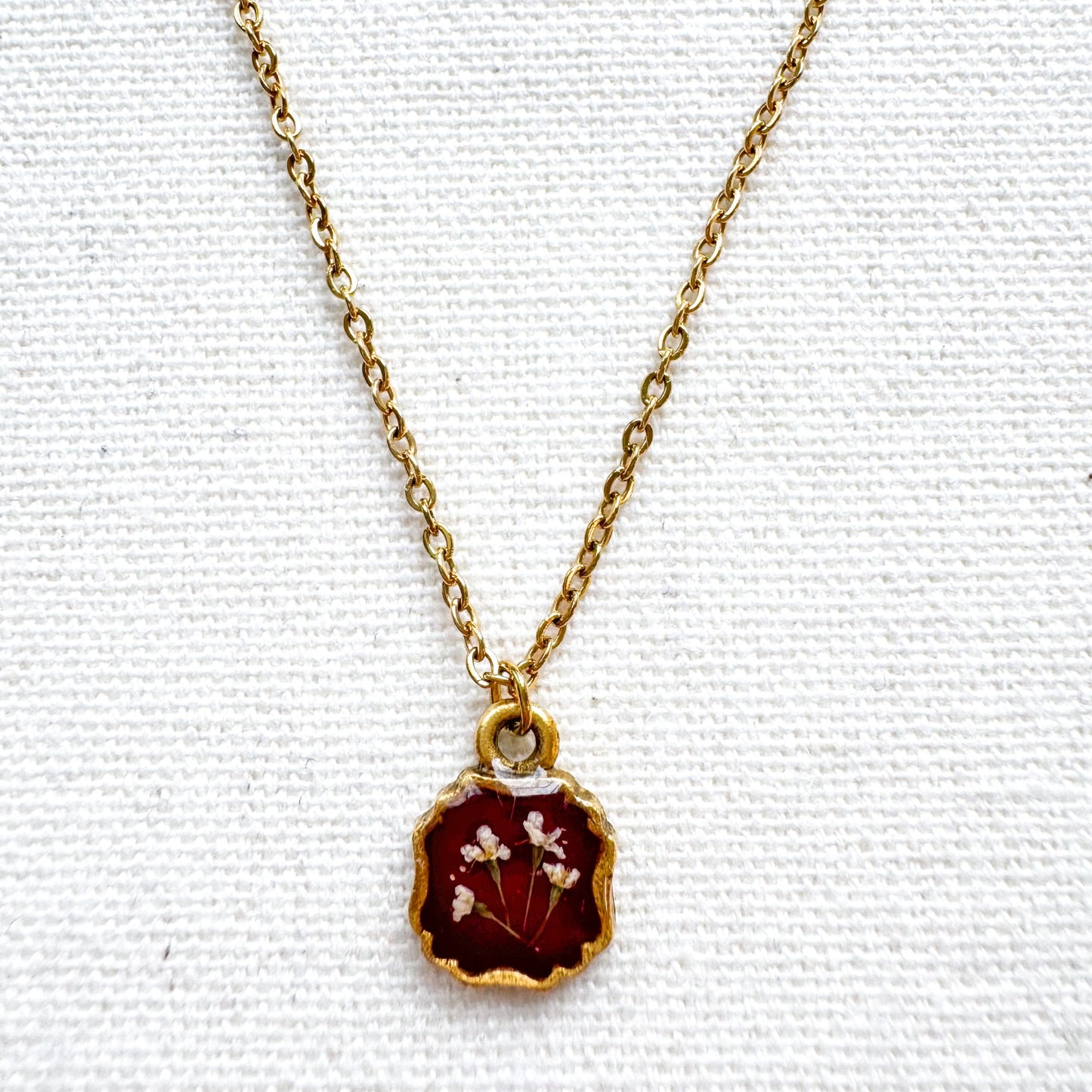 Holly Pressed Flower Necklace | Gold