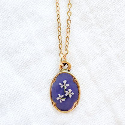 Iris Mini Ornate Pressed Flower Necklace | Gold