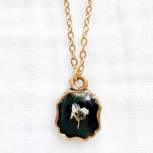 Ivy Mini Frame Pressed Flower Necklace | Gold