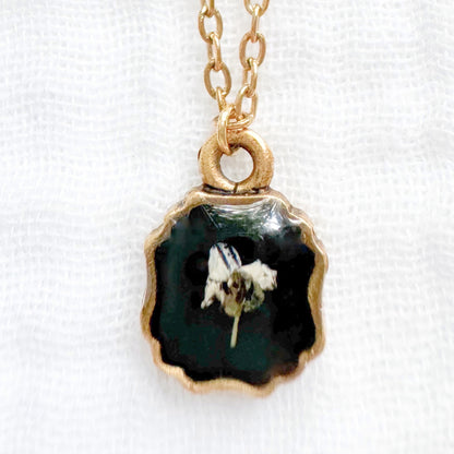 Ivy Mini Frame Pressed Flower Necklace | Gold