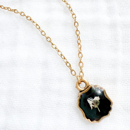 Ivy Mini Frame Pressed Flower Necklace | Gold