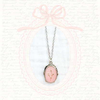 Emma Ornate Pressed Flower Necklace | Silver