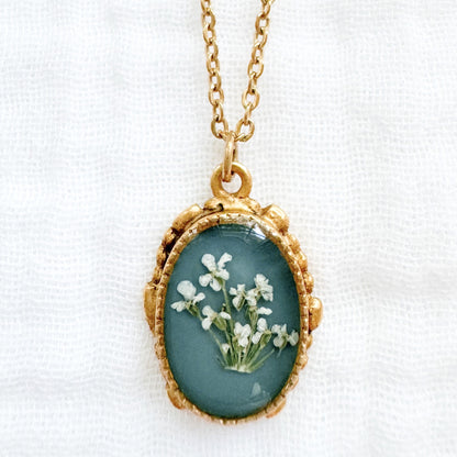 Jane Ornate Pressed Flower Necklace | Gold