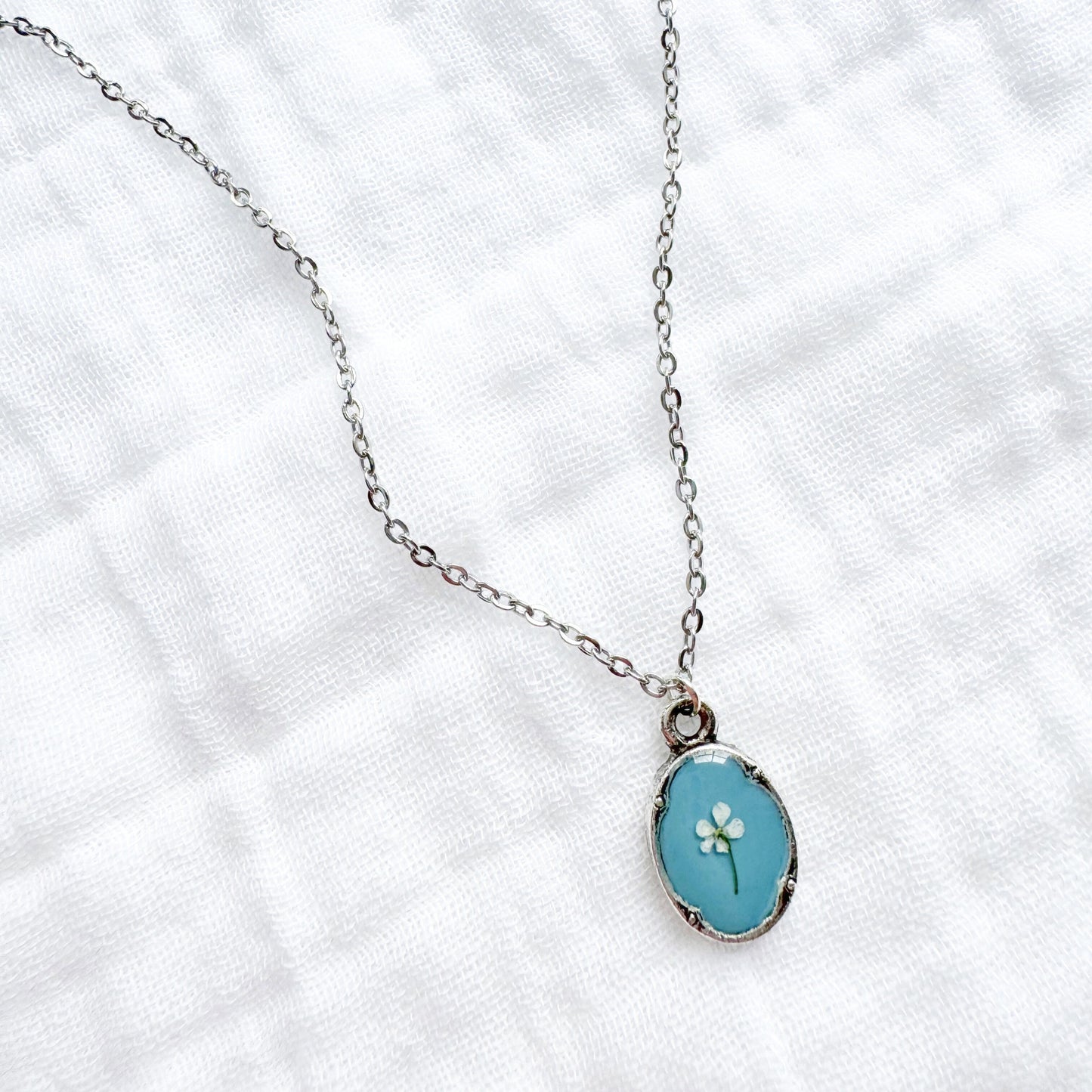 Jasmine Mini Ornate Pressed Flower Necklace | Silver