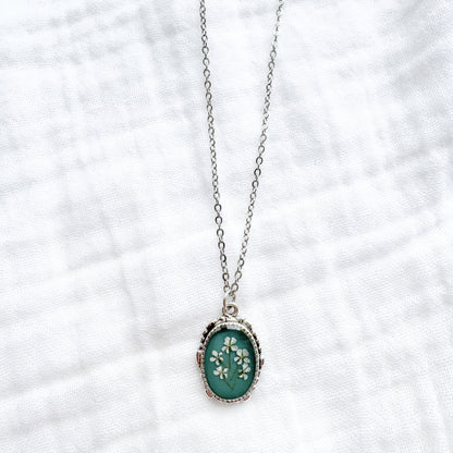 Jeannie Pressed Flower Necklace | Silver