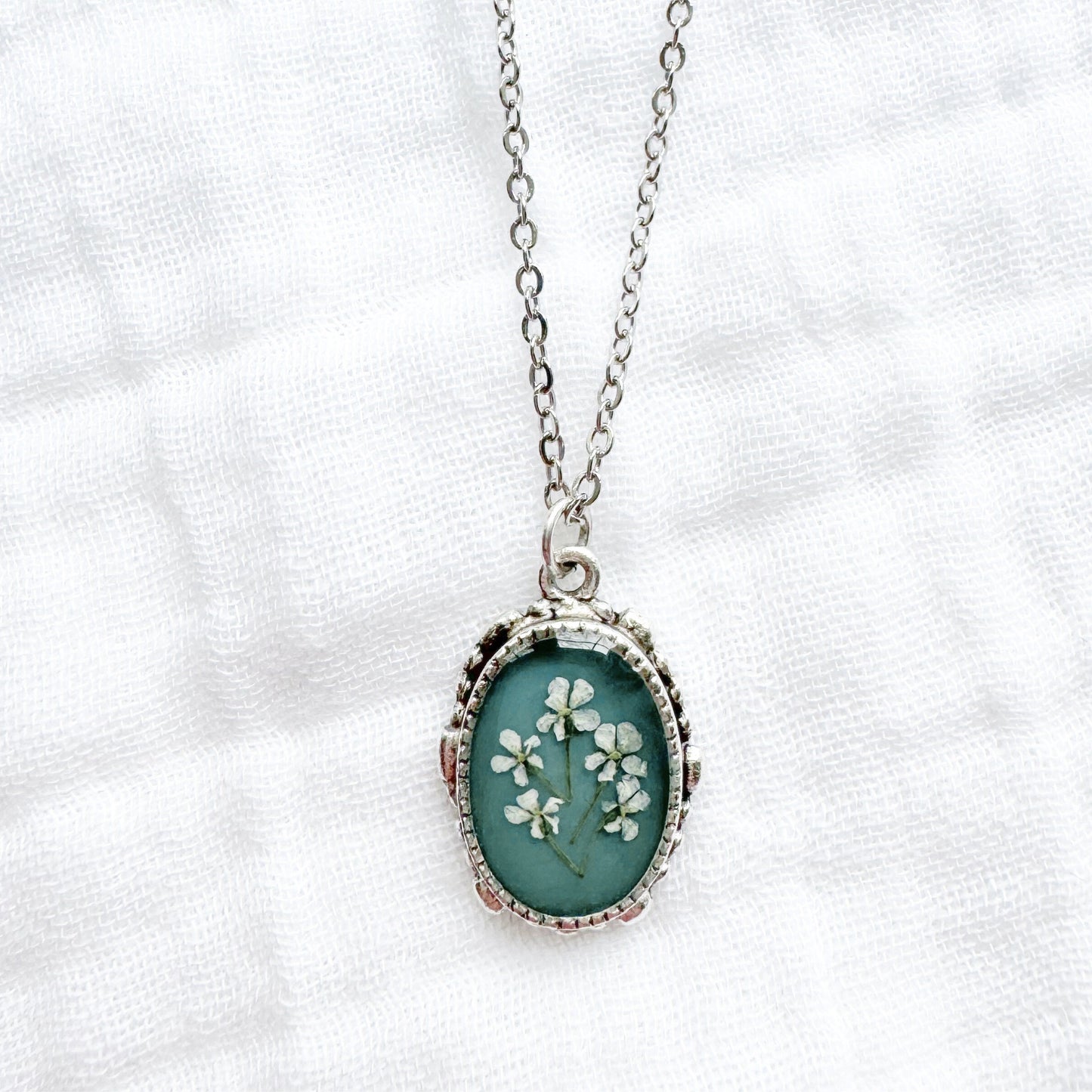 Jeannie Pressed Flower Necklace | Silver