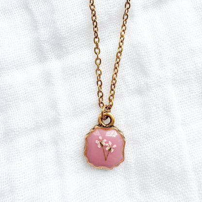 Joanne Mini Frame Pressed Flower Necklace | Gold