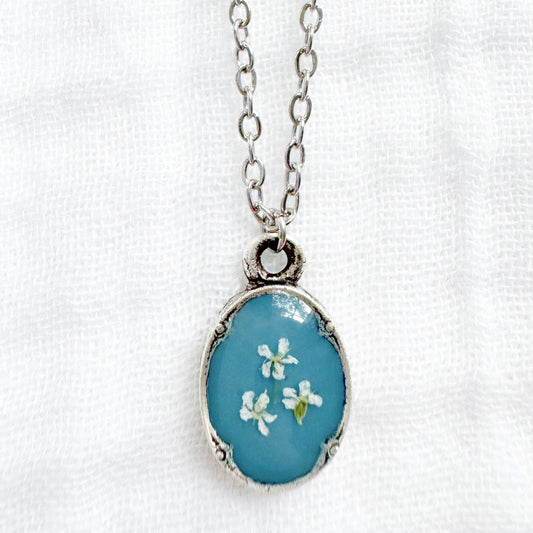 Judy Mini Ornate Pressed Flower Necklace | Silver