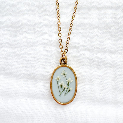 Laurence Classic Oval Pressed Flower Necklace | Gold