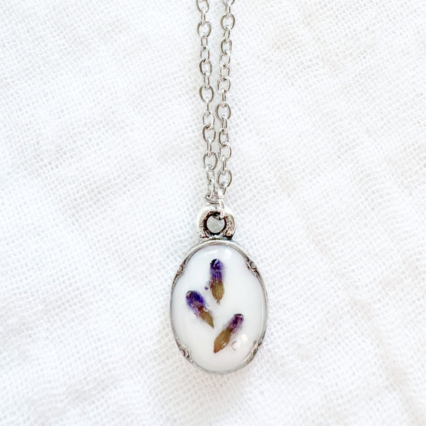 Lavender Buds Mini Ornate Pressed Flower Necklace | Silver