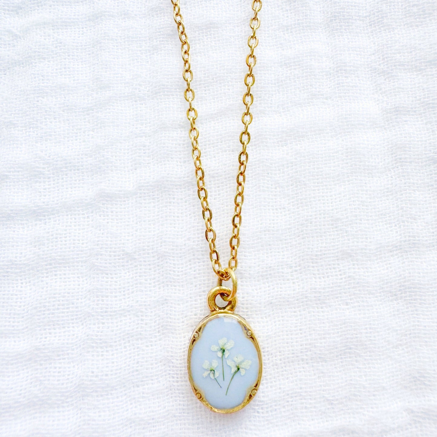 *Custom* Leah Mini Ornate Pressed Flower Necklace | Gold