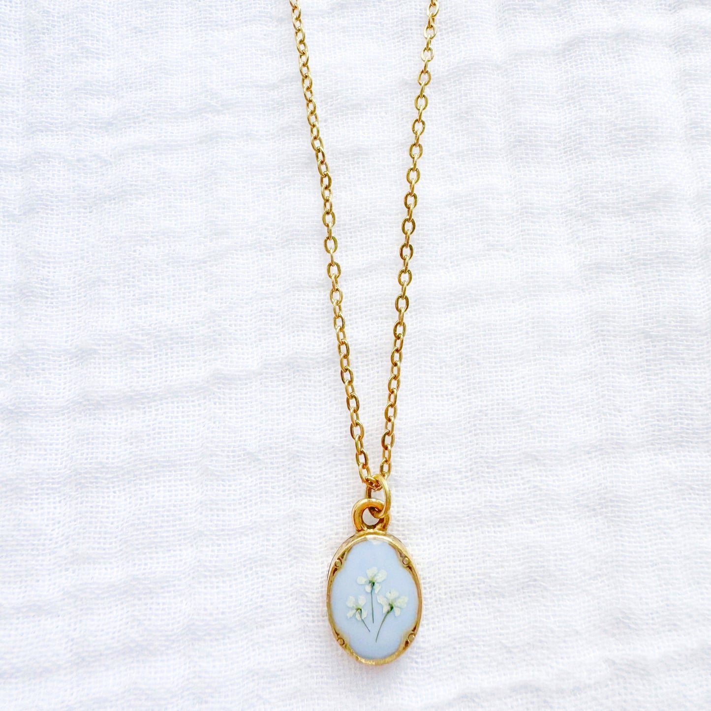 *Custom* Leah Mini Ornate Pressed Flower Necklace | Gold