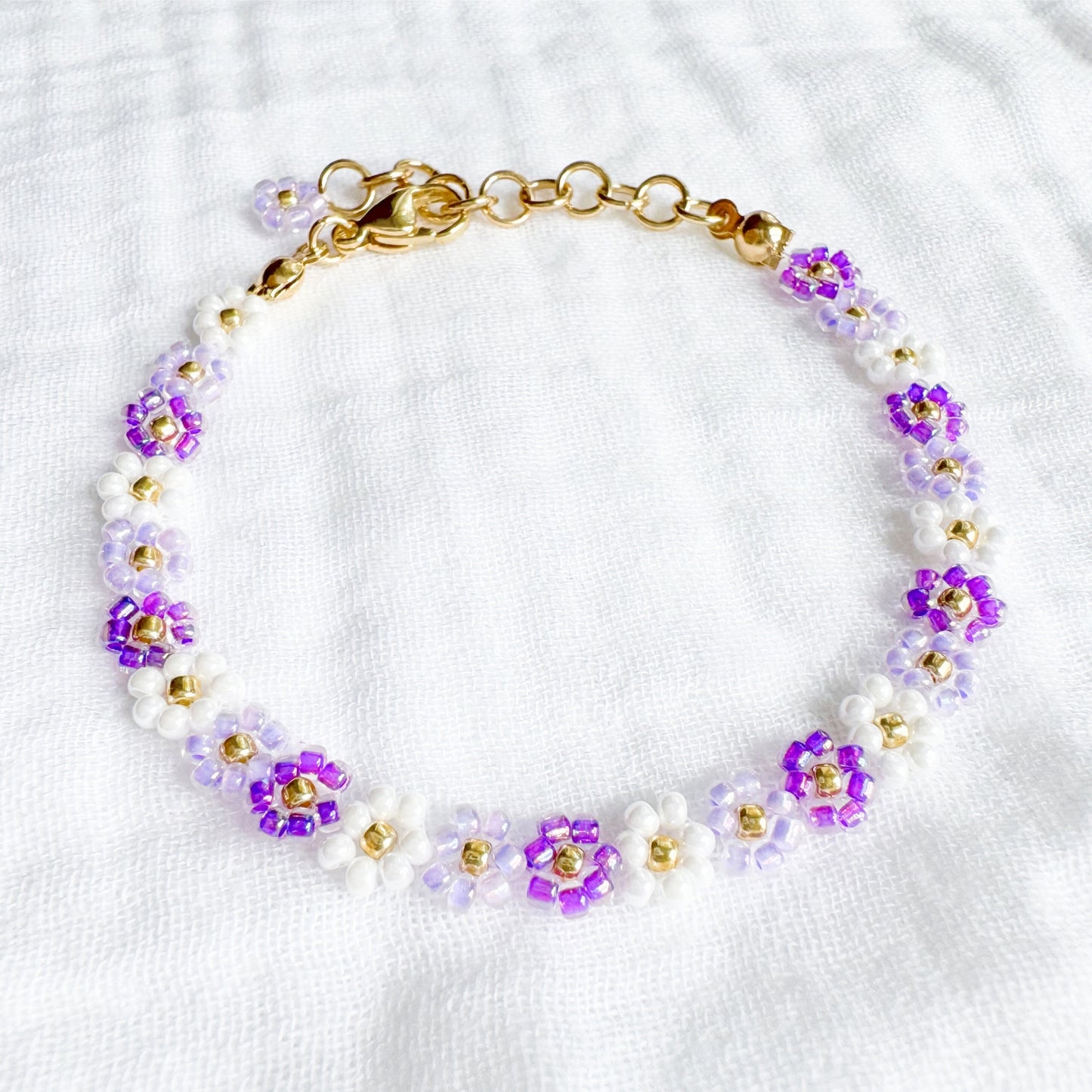 Lilacs & Lavender Daisy Chain Bracelet | Gold