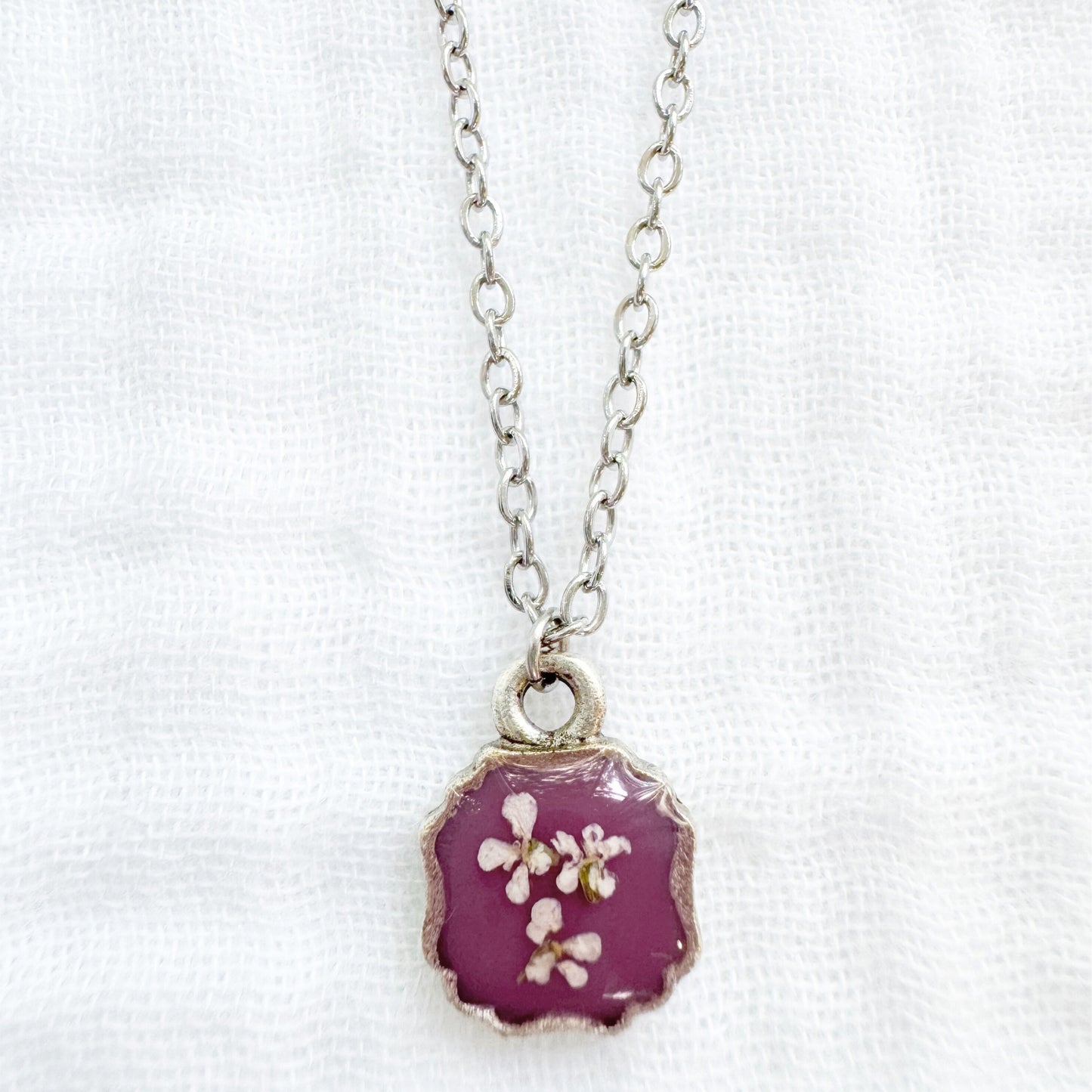 Lydia Mini Frame Pressed Flower Necklace | Silver