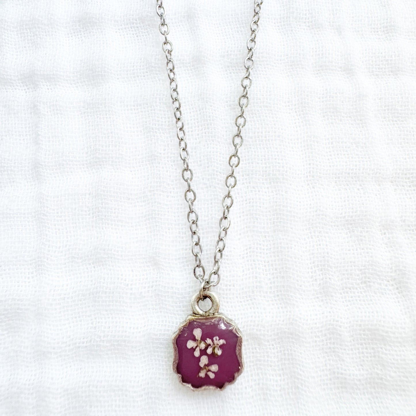 Lydia Mini Frame Pressed Flower Necklace | Silver