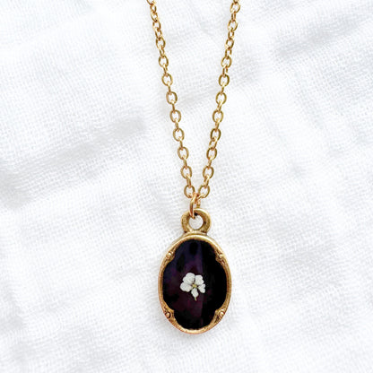 Lynn Mini Ornate Pressed Flower Necklace | Gold