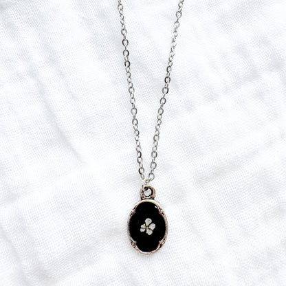Lynn Mini Ornate Pressed Flower Necklace | Silver
