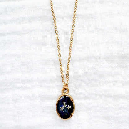 Madeline Mini Ornate Pressed Flower Necklace | Gold