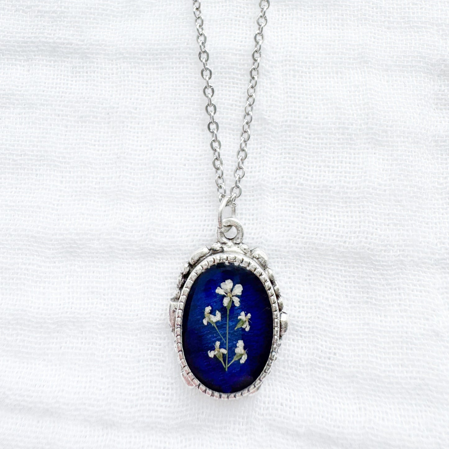 Madeline Ornate Pressed Flower Necklace | Silver