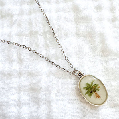 Mandrake Classic Oval Necklace | Silver