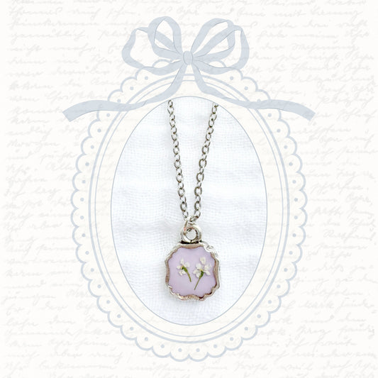 Mary Mini Frame Pressed Flower Necklace | Silver