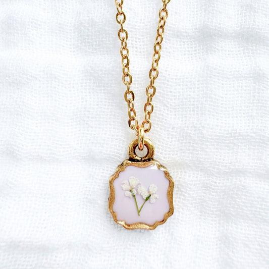 Mary Mini Frame Pressed Flower Necklace | Gold