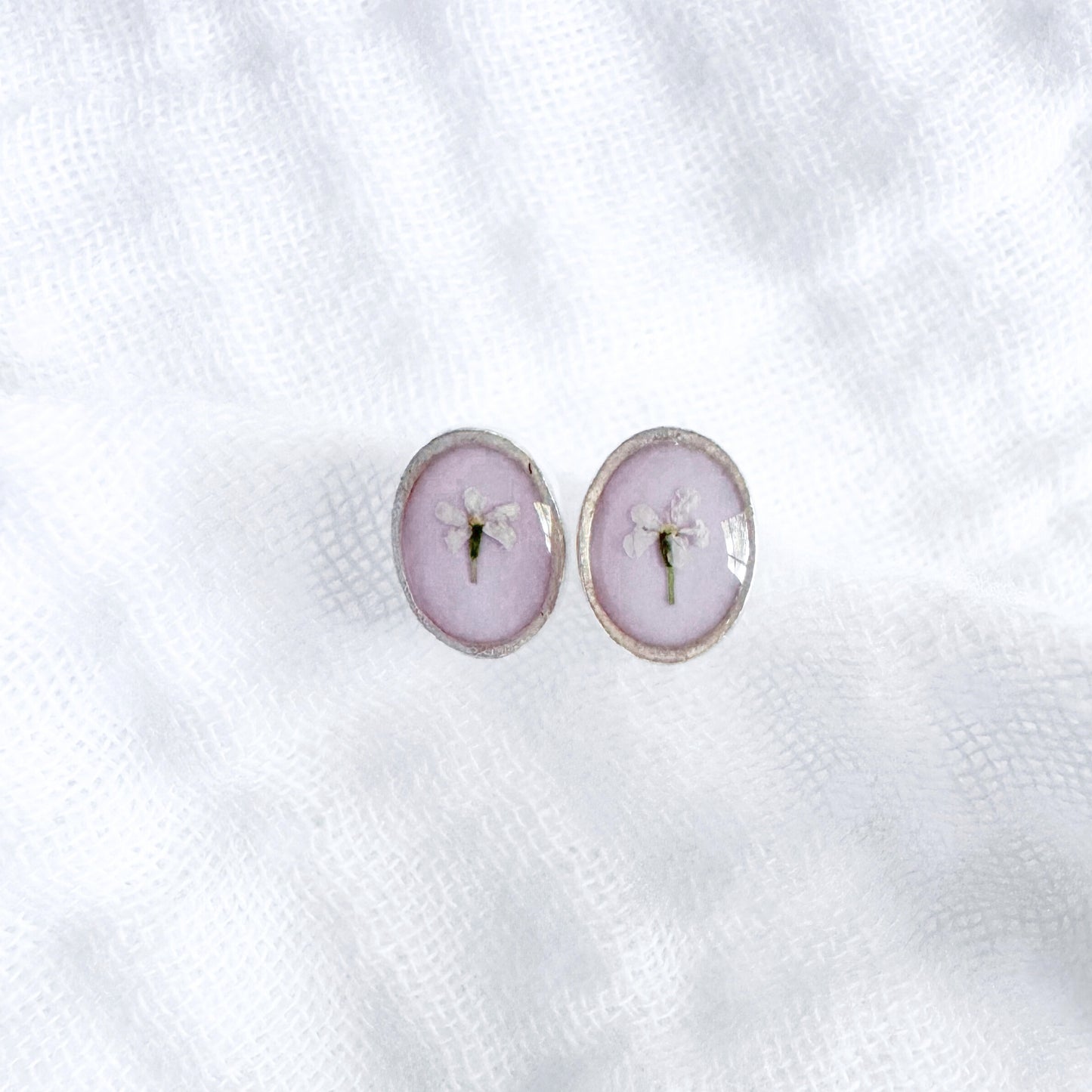 Cecilia Pressed Flower Oval Earrings | Silver