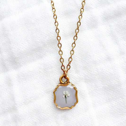 Molly Mini Frame Pressed Flower Necklace | Gold