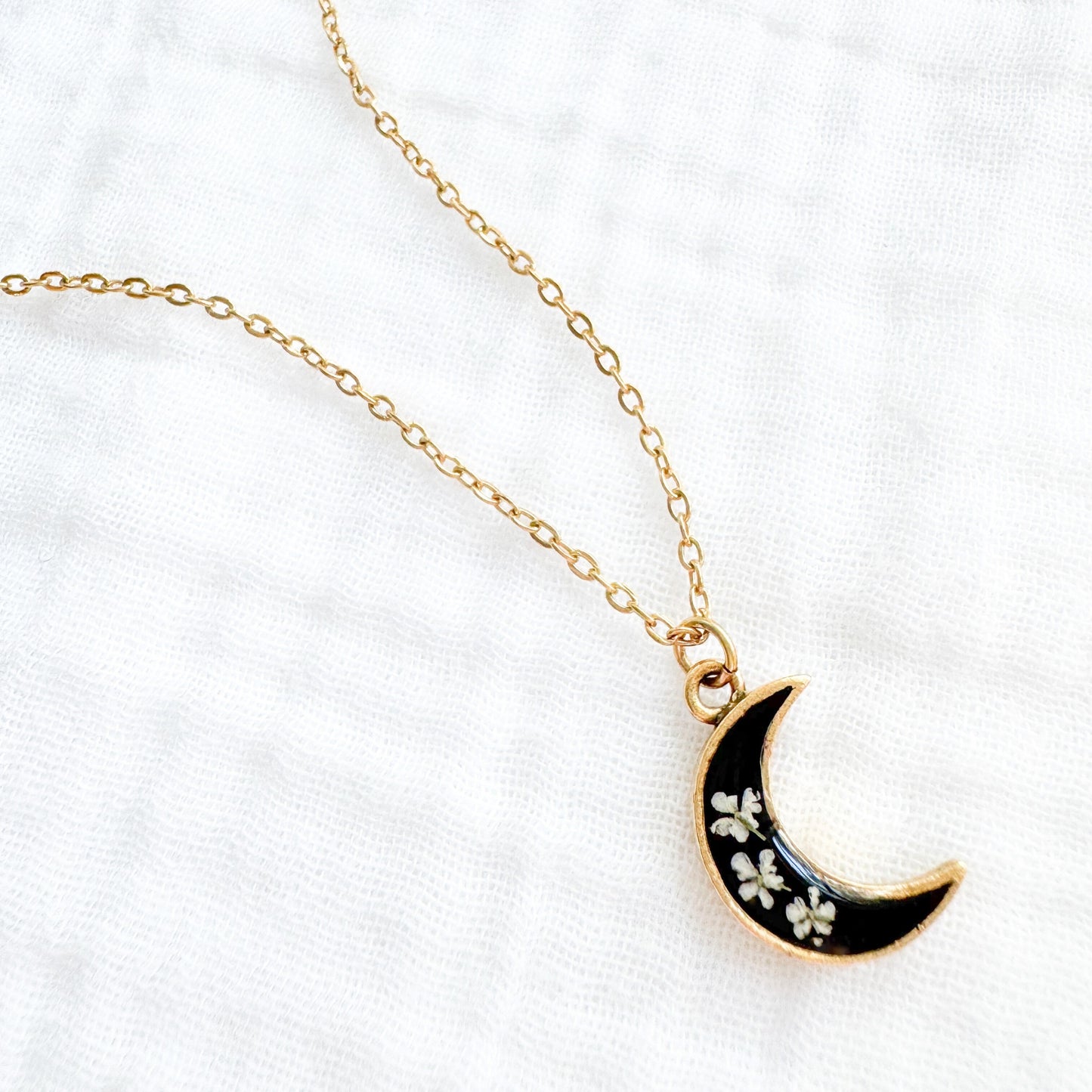 Luna Moon Pressed Flower Necklace | Gold