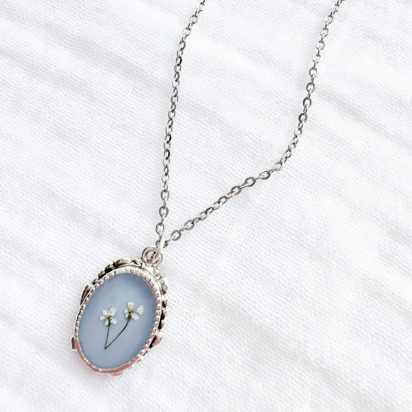 Olivia Ornate Pressed Flower Necklace | Silver