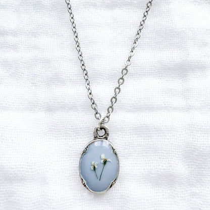 Olivia Mini Ornate Pressed Flower Necklace | Silver