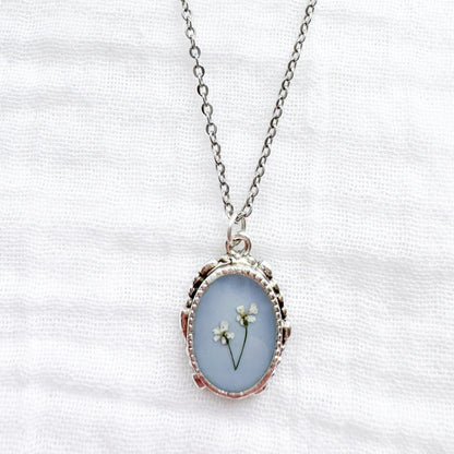 Olivia Ornate Pressed Flower Necklace | Silver