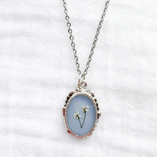 Olivia Ornate Pressed Flower Necklace | Silver