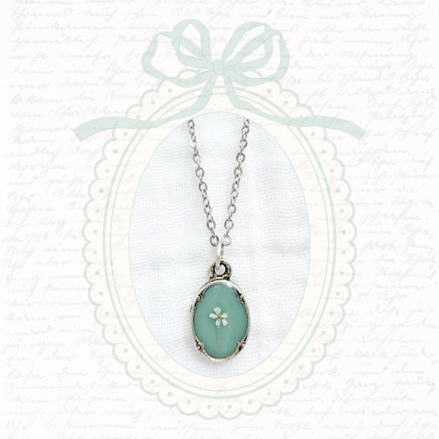 Anne Mini Ornate Pressed Flower Necklace | Silver