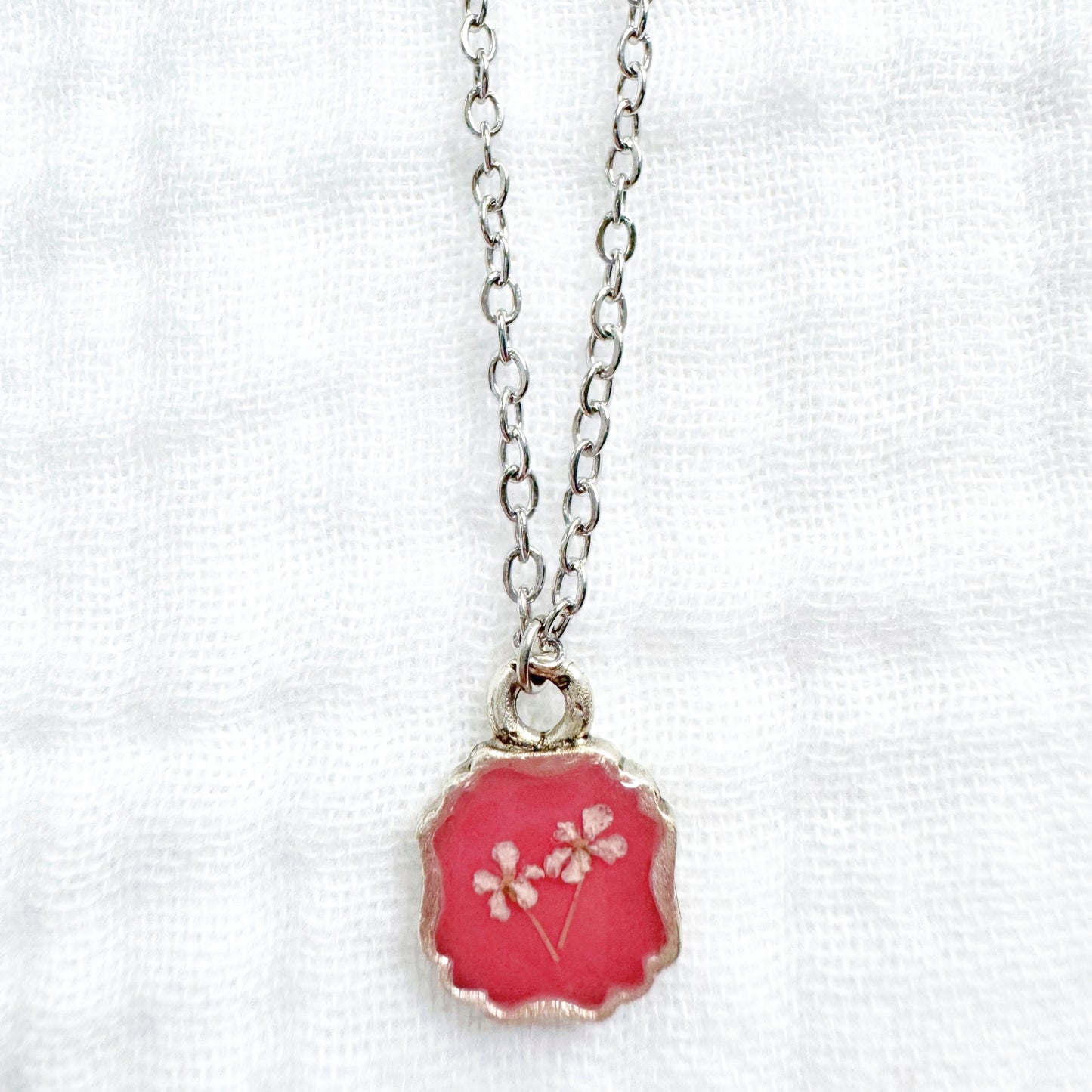 Poppy Mini Frame Pressed Flower Necklace | Silver