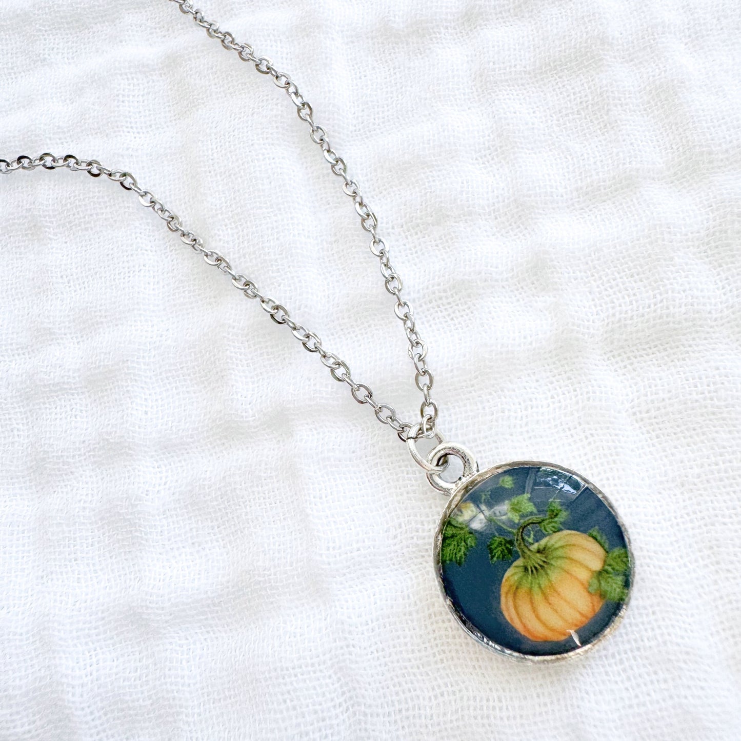 Pumpkin Coin Pendant Necklace | Silver