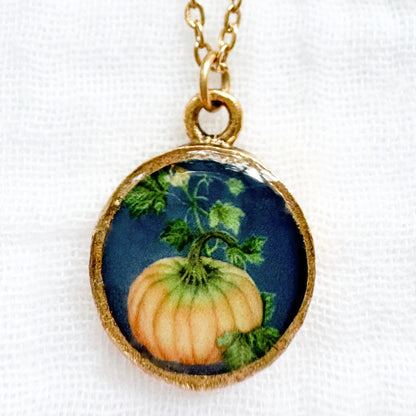 Pumpkin Coin Pendant Necklace | Gold