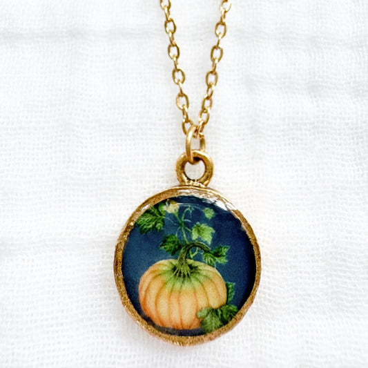 Pumpkin Coin Pendant Necklace | Gold