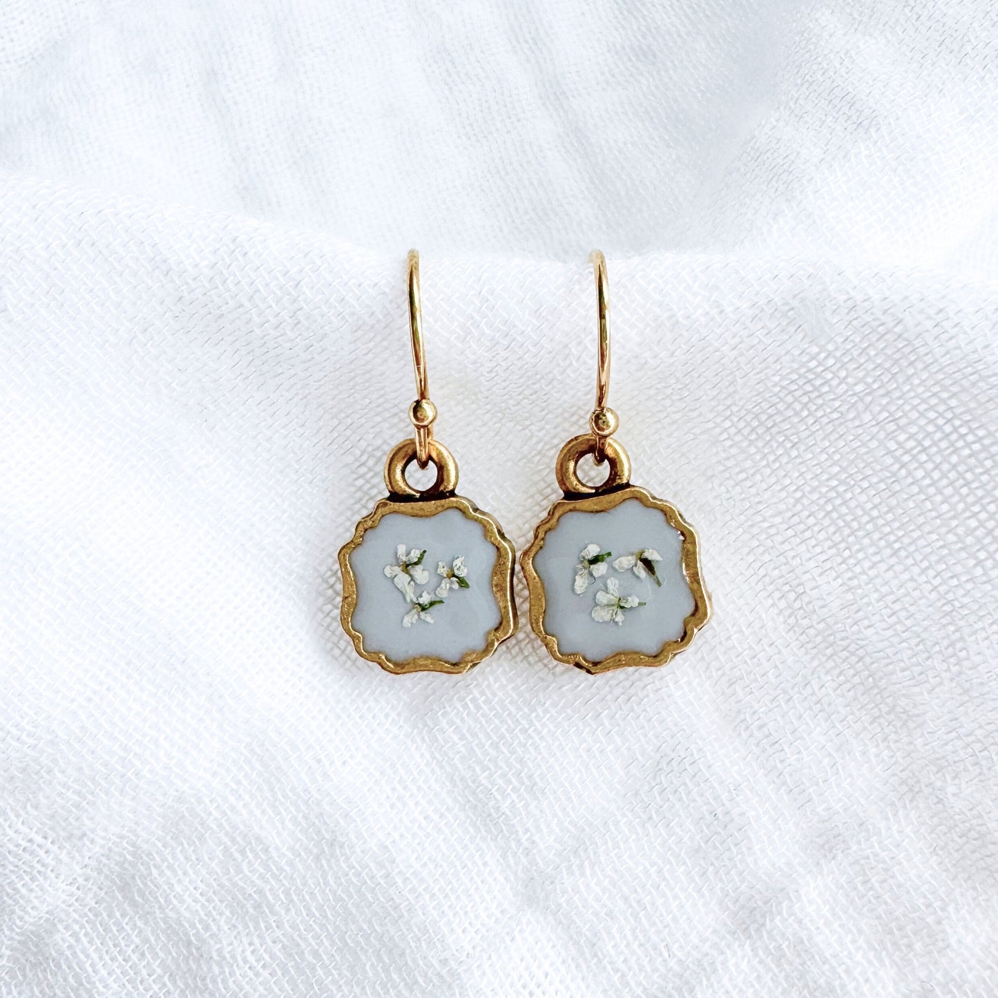 Raechelle Pressed Flower Drop Earrings | Gold