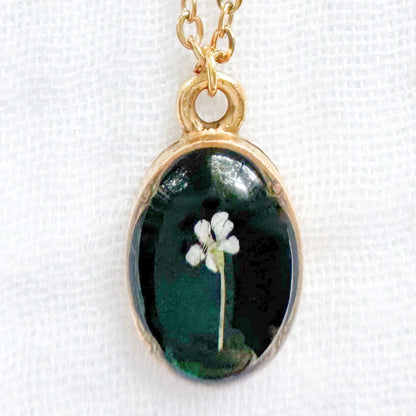 Ramona Mini Ornate Pressed Flower Necklace | Gold