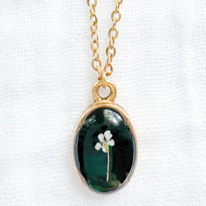 Ramona Mini Ornate Pressed Flower Necklace | Gold
