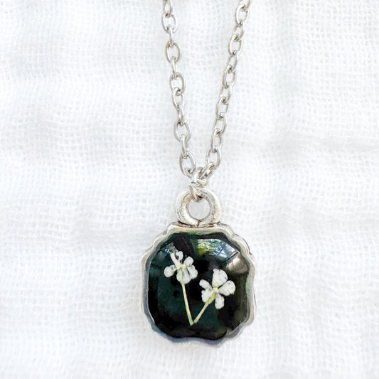 Willow Mini Ornate Pressed Flower Necklace | Silver
