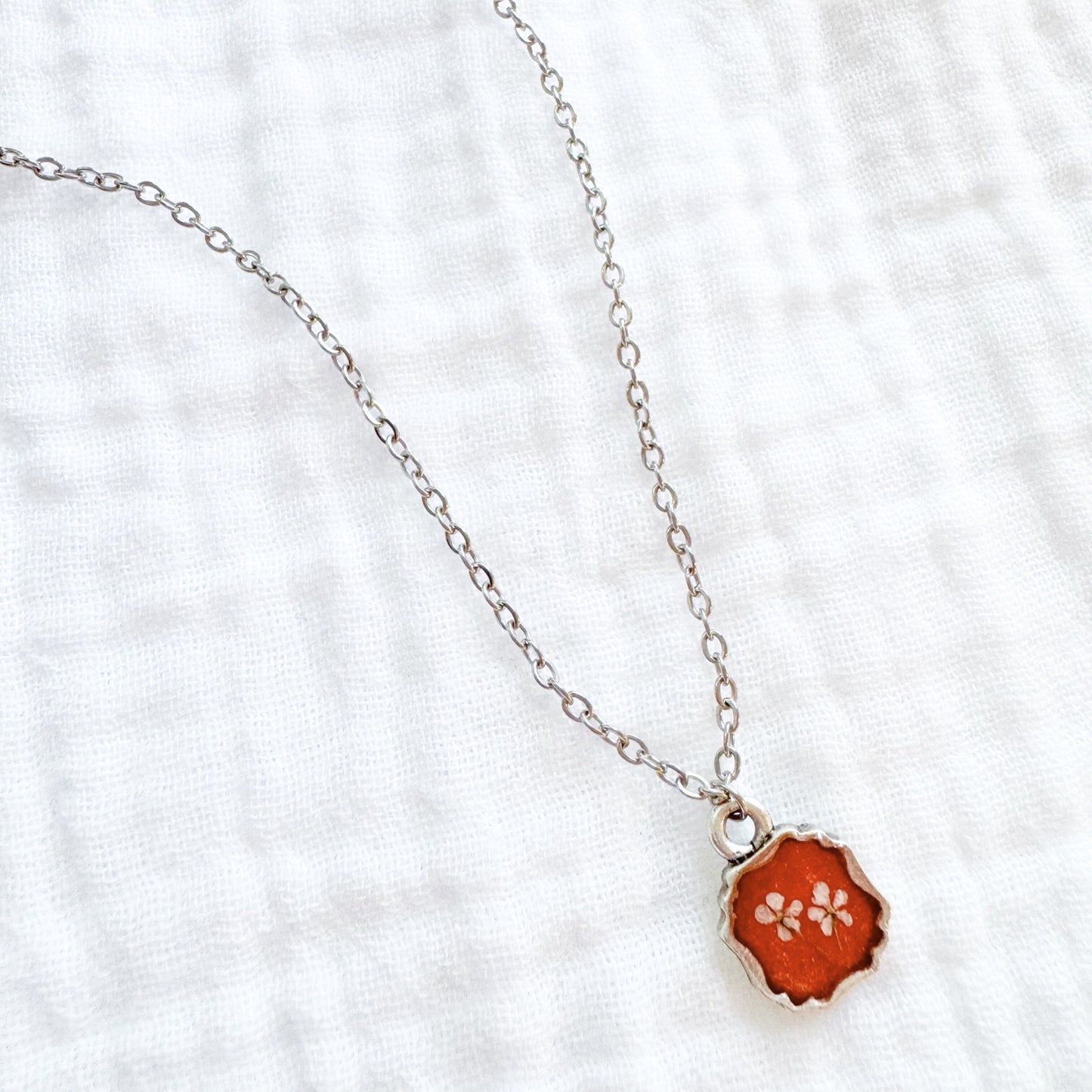 Sabrina Mini Frame Pressed Flower Necklace | Silver