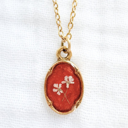 Sabrina Mini Ornate Pressed Flower Necklace | Gold