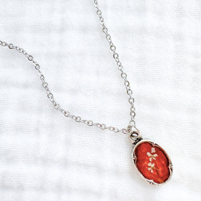 Sabrina Mini Ornate Pressed Flower Necklace | Silver