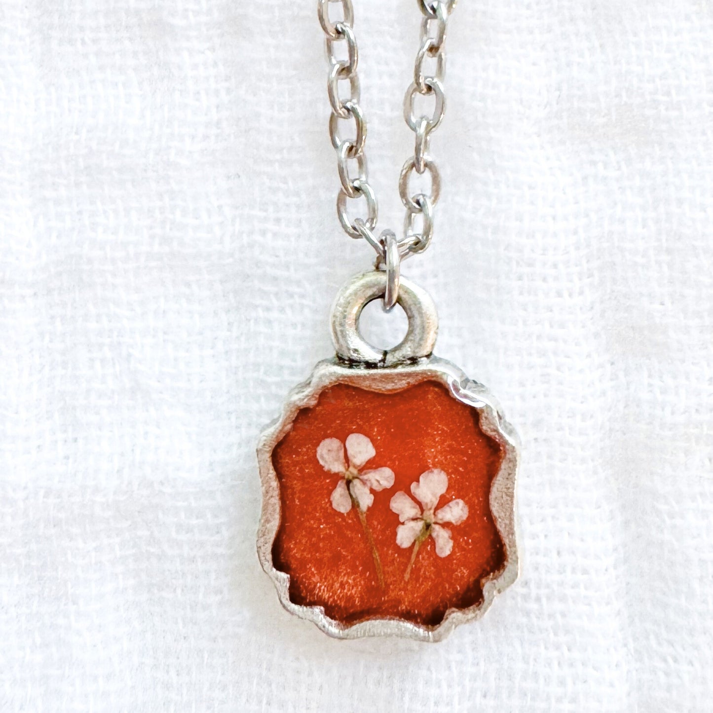 Sabrina Mini Frame Pressed Flower Necklace | Silver